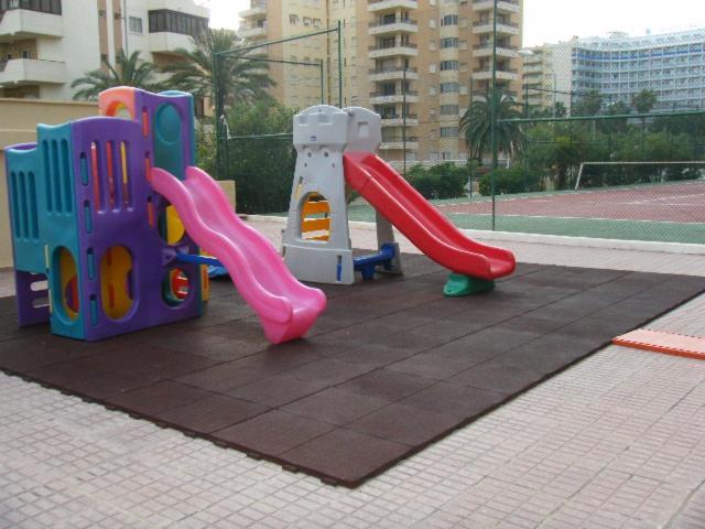 Apartamentos Marblau Varios 1, 2 Y 3 Dormitorios - Julio Y Agosto Solo Familias Playa de Gandia Exterior photo